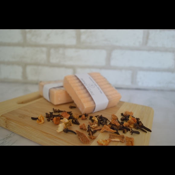 Sugared Pecan Pie 🥧 Hand-poured Artisanal Goats Milk Soap - Picture 4 of 7